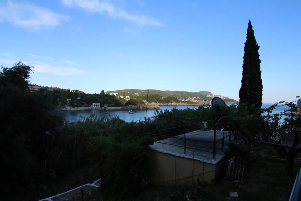 Sea Breeze Apartment *